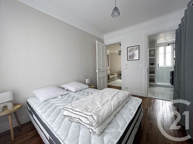 Appartement F2 à louer - 2 pièces - 39.03 m2 - SURESNES - 92 - ILE-DE-FRANCE - Century 21 Conseil Immobilier