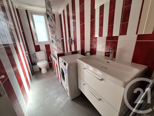 Appartement F2 à louer - 2 pièces - 46.41 m2 - COURBEVOIE - 92 - ILE-DE-FRANCE - Century 21 Conseil Immobilier