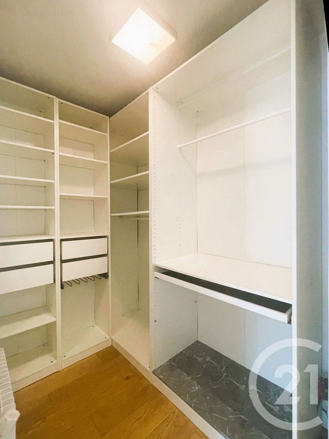 Appartement F2 à vendre - 2 pièces - 45.2 m2 - COURBEVOIE - 92 - ILE-DE-FRANCE - Century 21 Conseil Immobilier