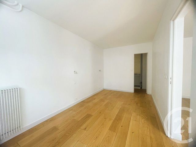 Appartement F2 à vendre - 2 pièces - 45.2 m2 - COURBEVOIE - 92 - ILE-DE-FRANCE - Century 21 Conseil Immobilier