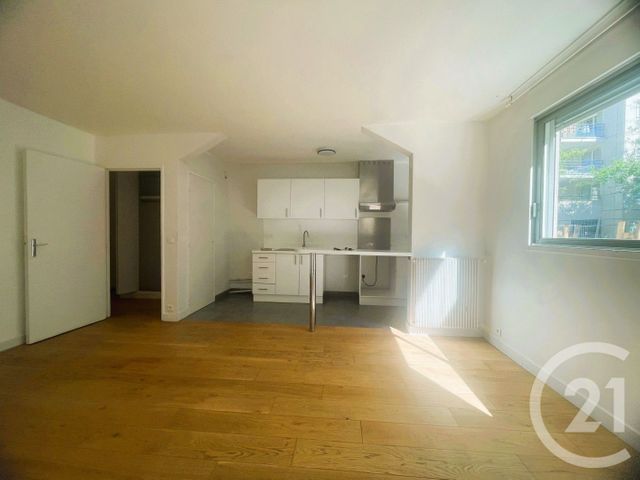 Appartement F2 à vendre - 2 pièces - 45.2 m2 - COURBEVOIE - 92 - ILE-DE-FRANCE - Century 21 Conseil Immobilier