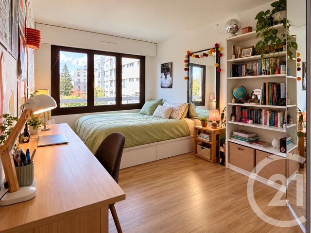 Appartement F3 à vendre - 3 pièces - 65.71 m2 - PARIS - 75018 - ILE-DE-FRANCE - Century 21 Conseil Immobilier