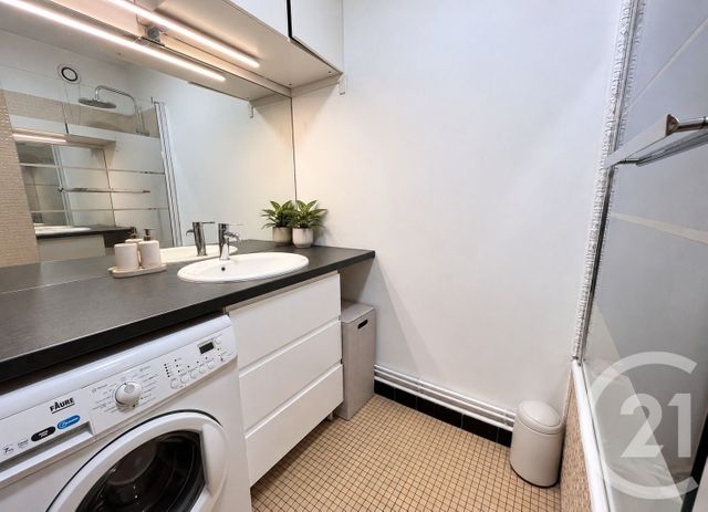 Appartement F3 à vendre - 3 pièces - 65.71 m2 - PARIS - 75018 - ILE-DE-FRANCE - Century 21 Conseil Immobilier