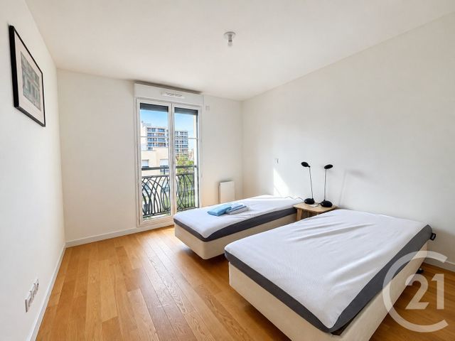 Appartement F3 à louer - 3 pièces - 70.0 m2 - COURBEVOIE - 92 - ILE-DE-FRANCE - Century 21 Conseil Immobilier
