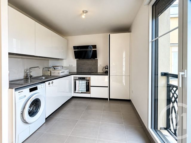Appartement F3 à louer - 3 pièces - 70.0 m2 - COURBEVOIE - 92 - ILE-DE-FRANCE - Century 21 Conseil Immobilier